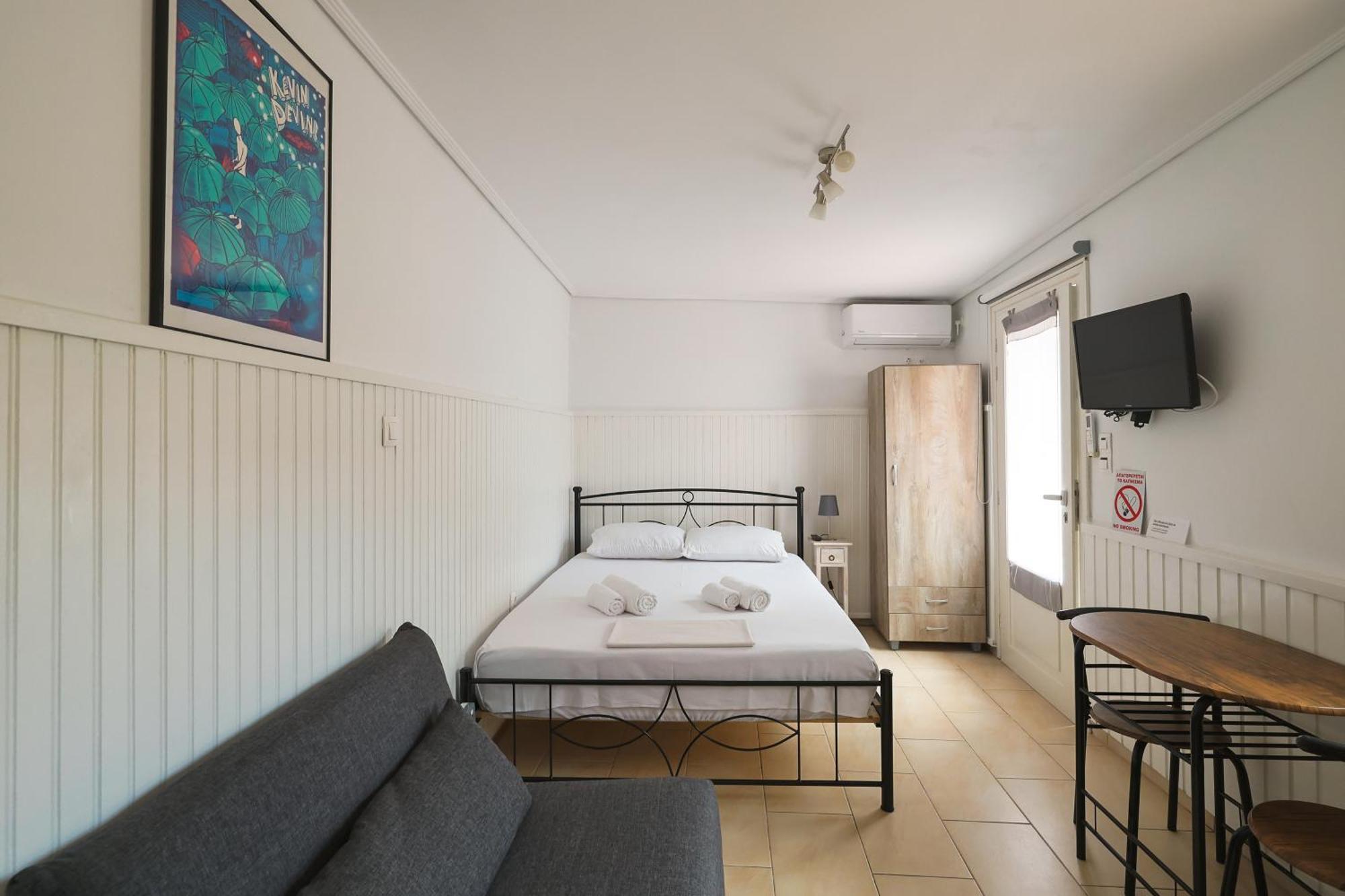 Stenaki - Apartments In Aegina Town Exterior photo