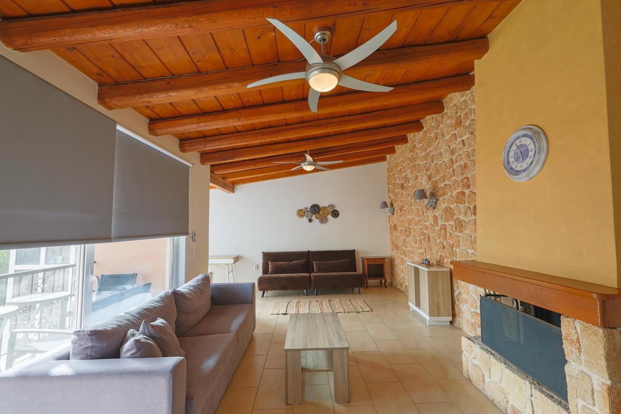 Stenaki - Apartments In Aegina Town Exterior photo