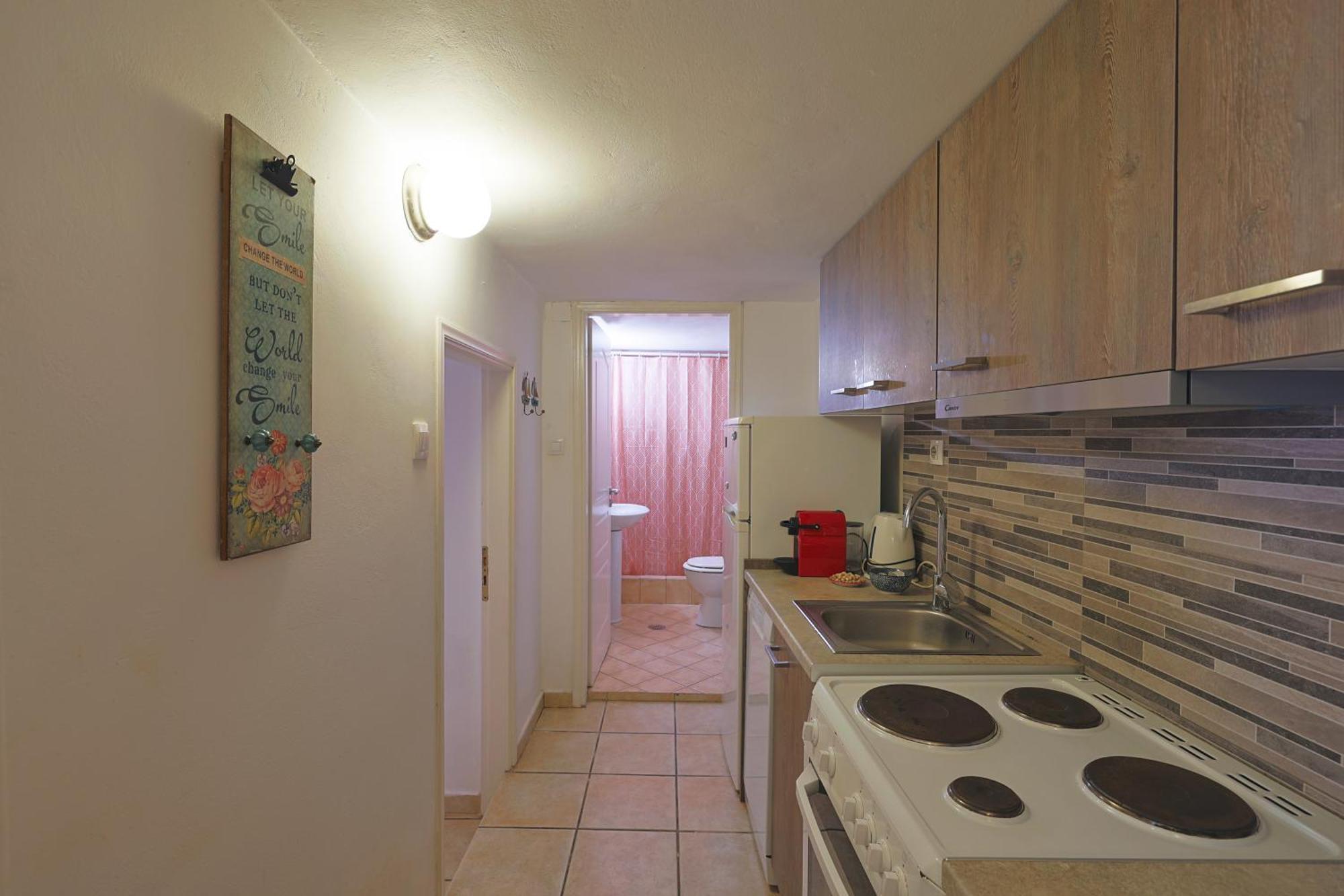 Stenaki - Apartments In Aegina Town Exterior photo