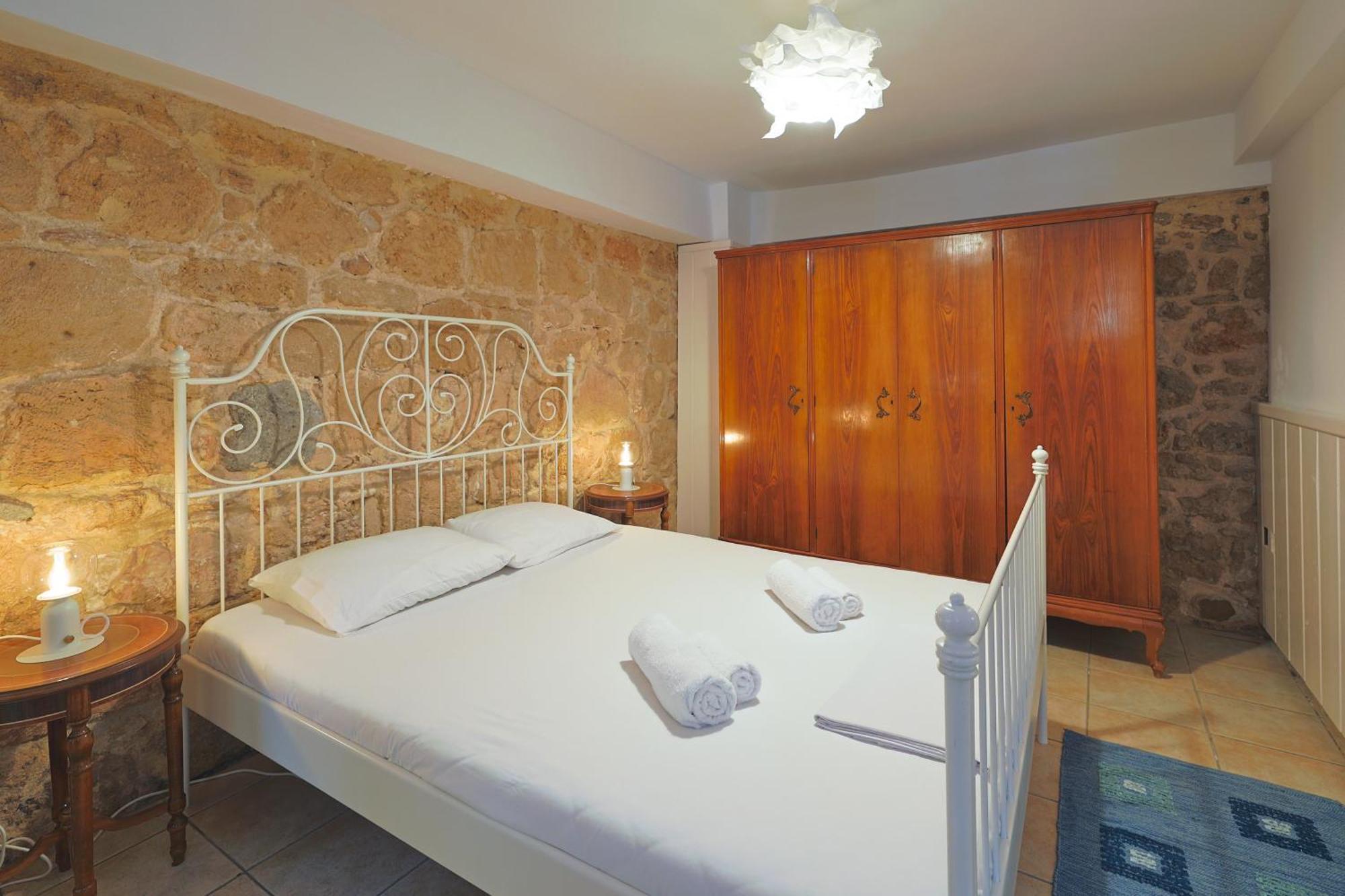 Stenaki - Apartments In Aegina Town Exterior photo